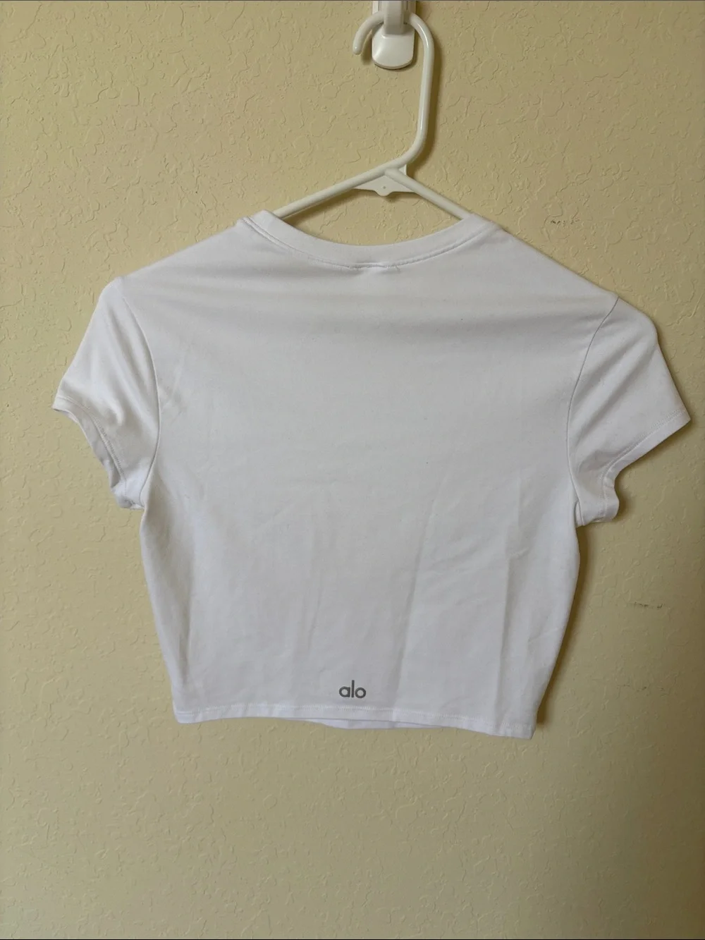 ALO Yoga White Crewneck Short Sleeve Crop Top